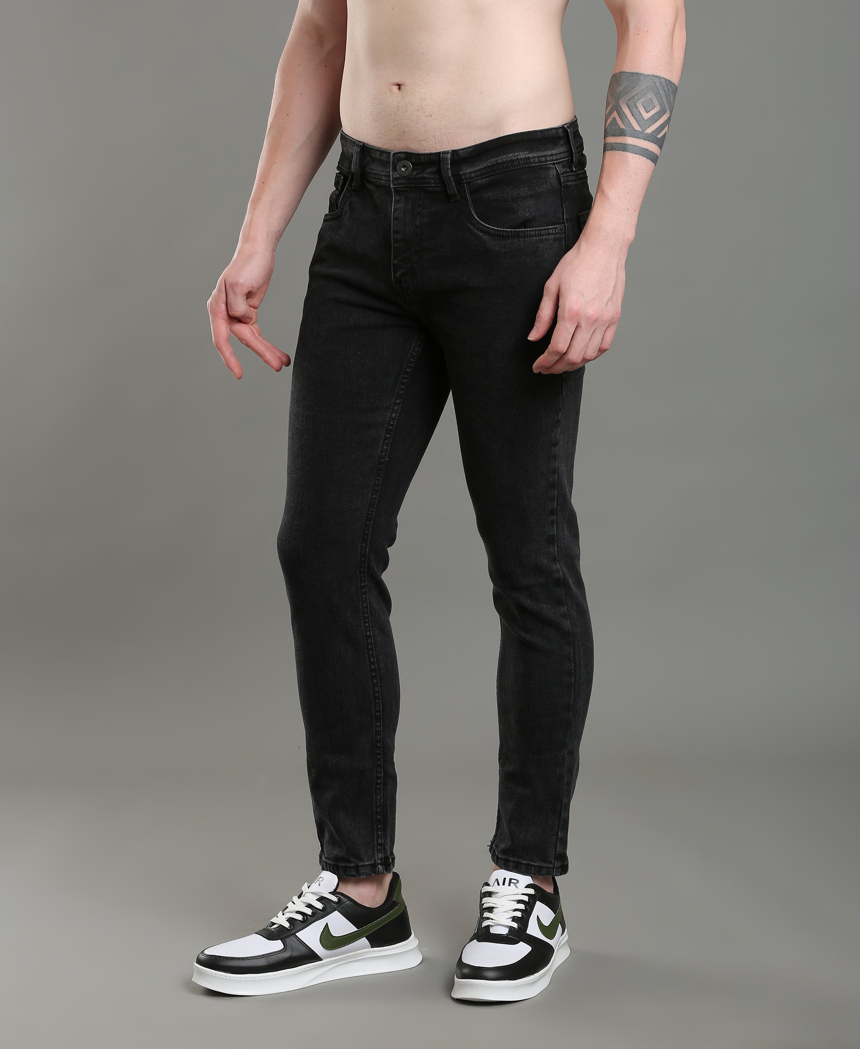 Onyx Edge Crop Denim