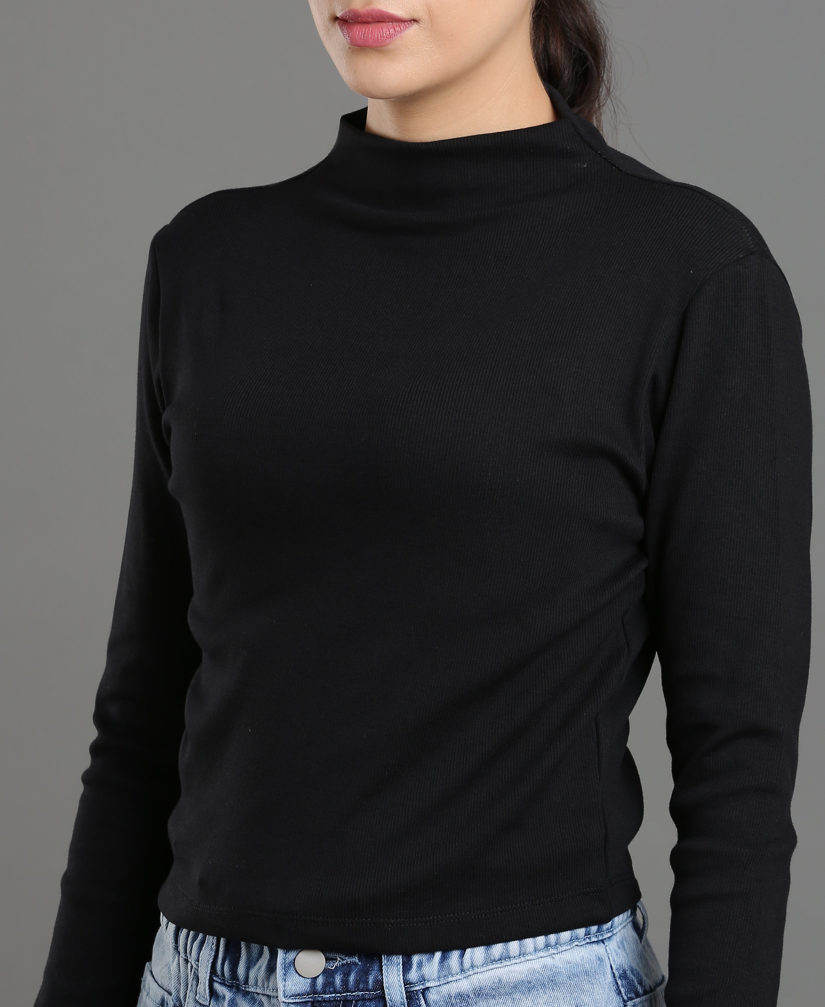 Noir Rib Knit Crop Top