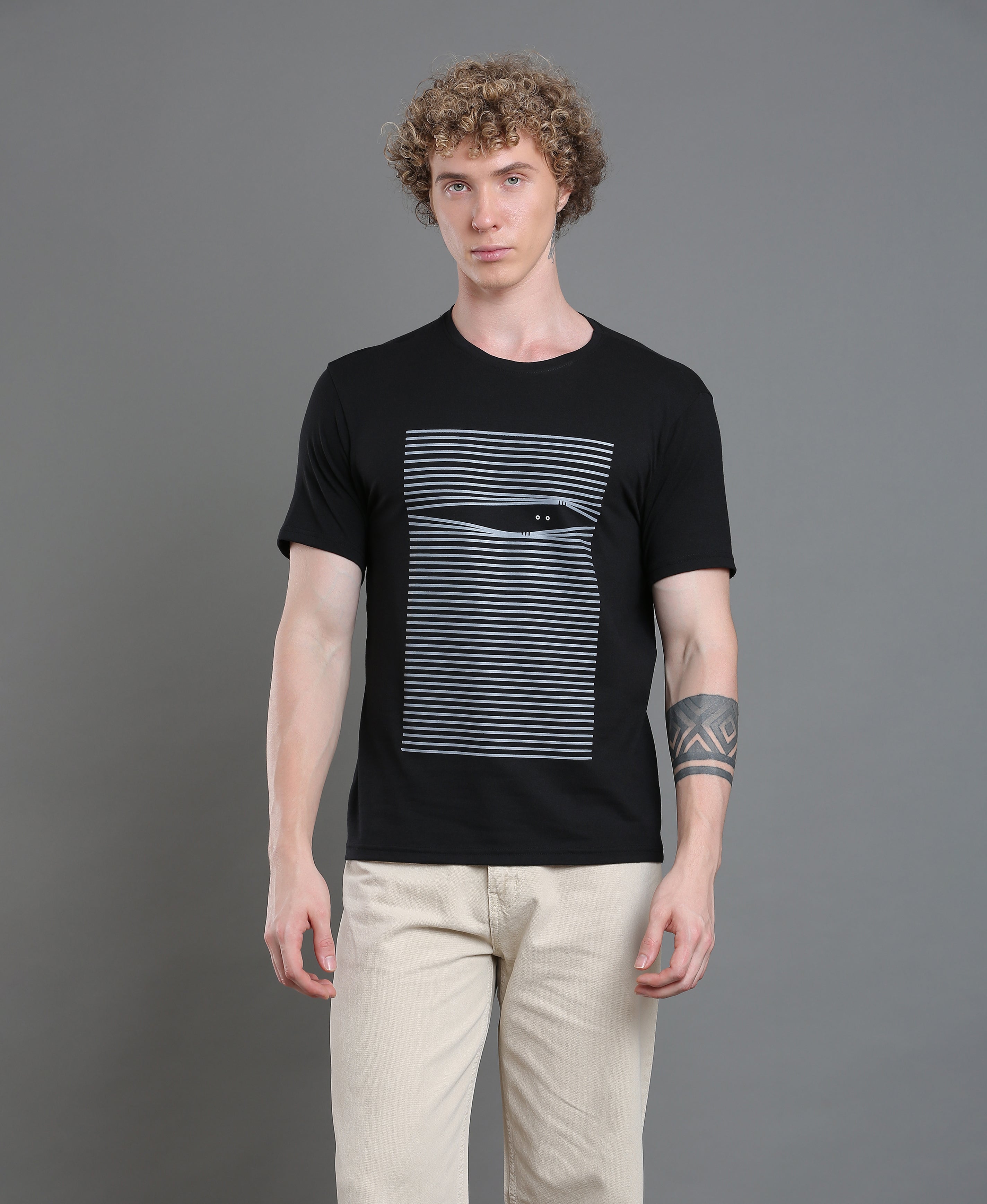 Obsidian Crest Print Tee
