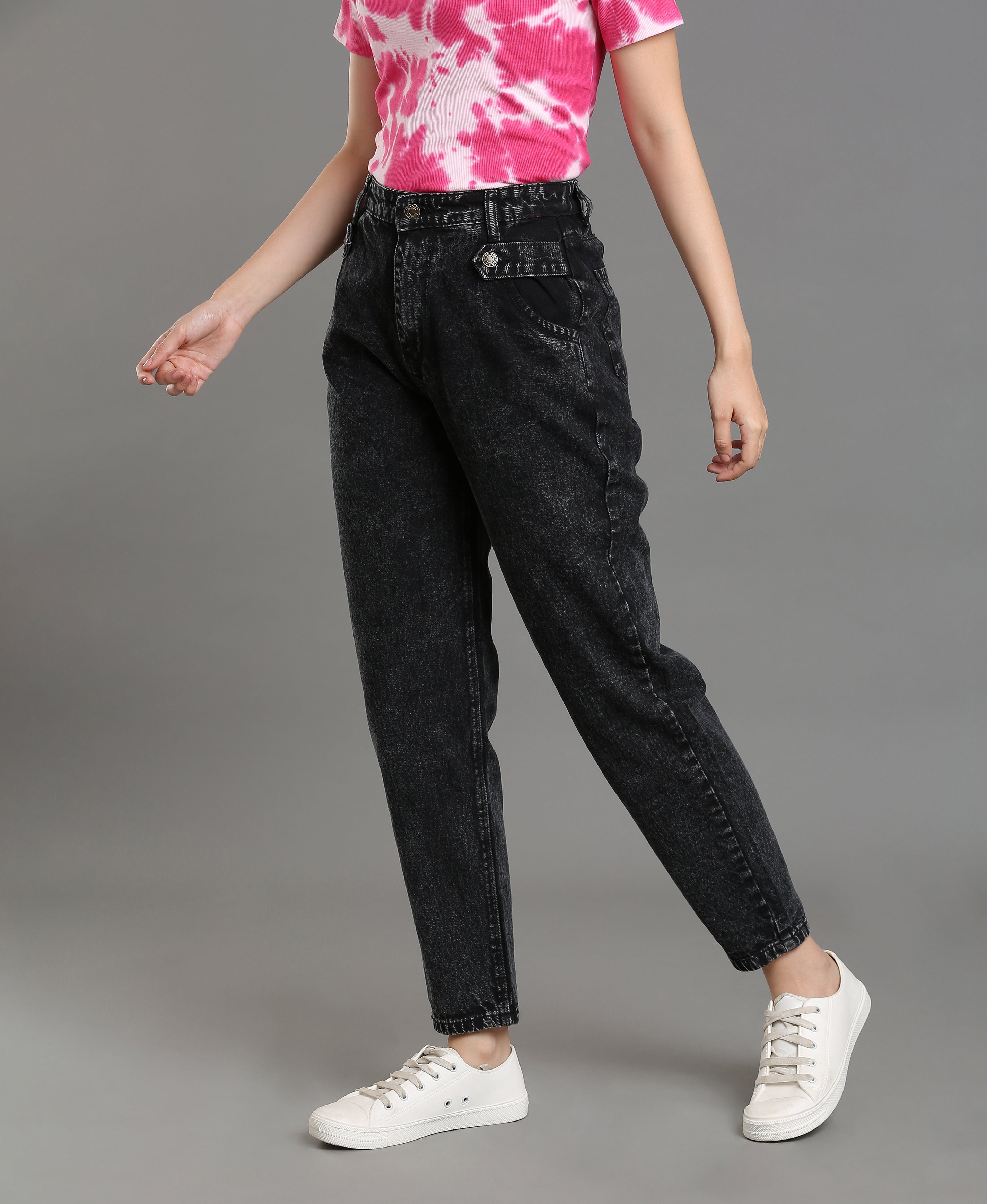 Noir Classic Denim Jean